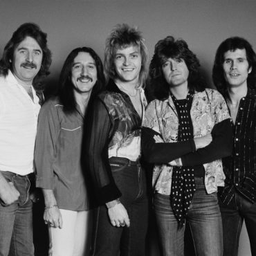 LONDON - 1st DECEMBER: Uriah Heep posed together in Islington, London in December 1981. Left to Right: Lee Kerslake, Mick Box, John Sinclair, Trevor Bolder, Peter Goalby. (Photo by Fin Costello/Redferns)